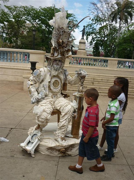 foto de estatuas vivientes