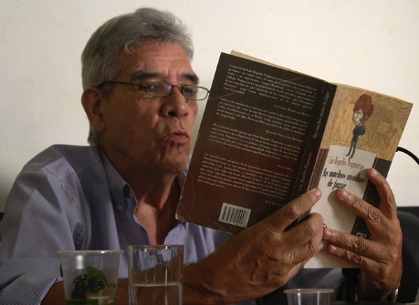 foto del escritor cubano Guillermo Rodríguez Rivera